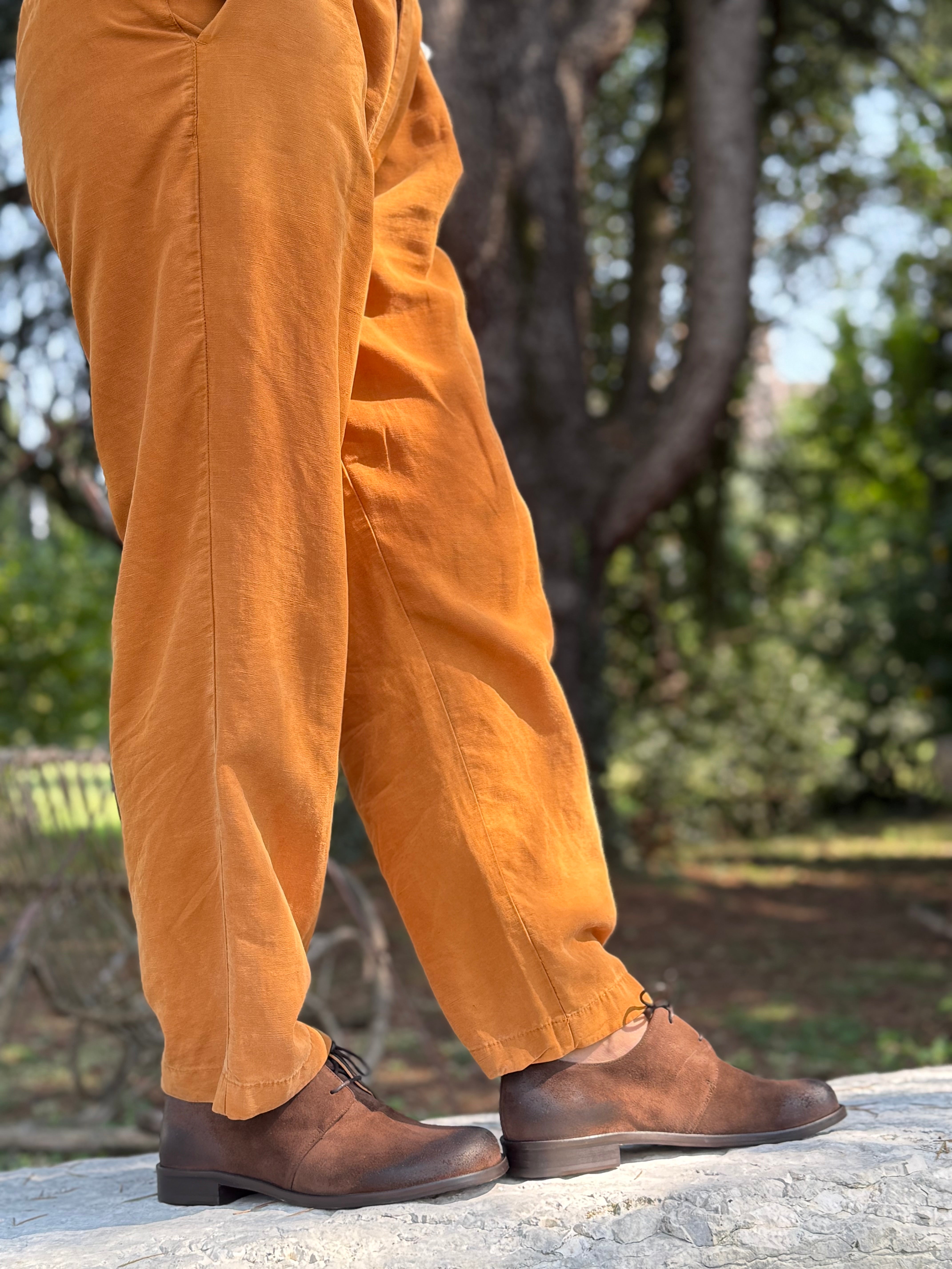 Image of Beagle Brown scarpa bassa allacciata in crosta marrone tacco 2 cm artigianale