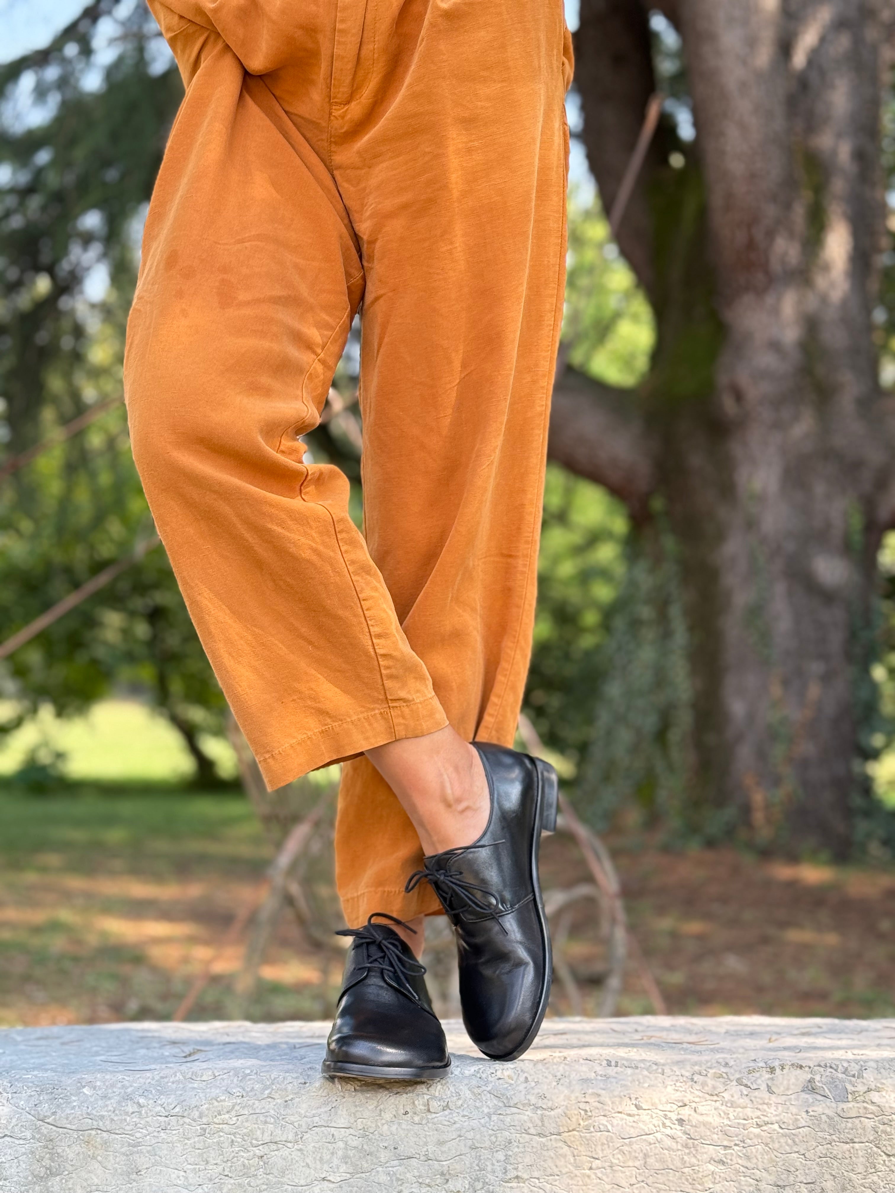 Image of Beagle Black scarpa bassa allacciata in nappa nera tacco 2 cm artigianale