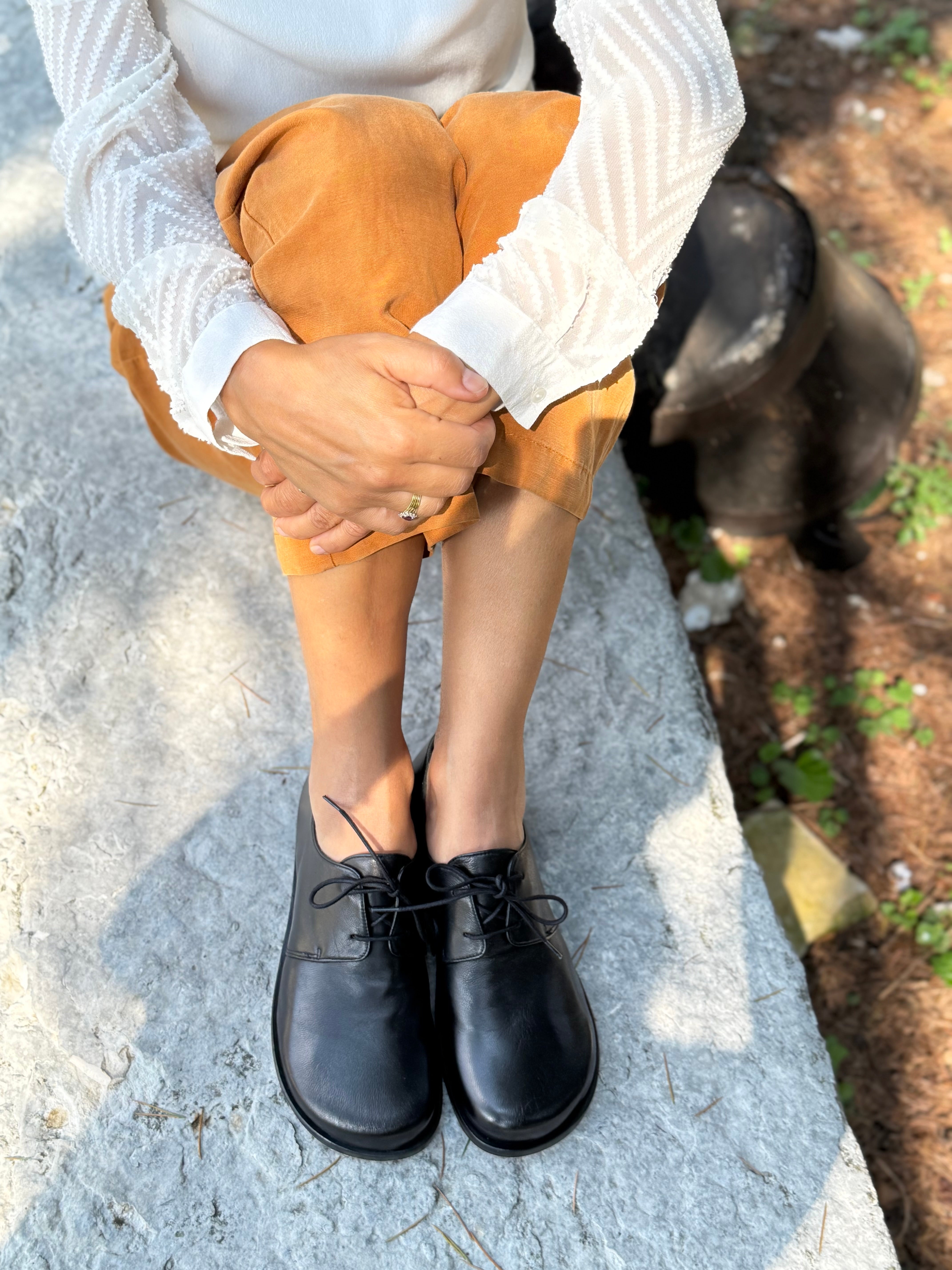 Image of Beagle Black scarpa bassa allacciata in nappa nera tacco 2 cm artigianale