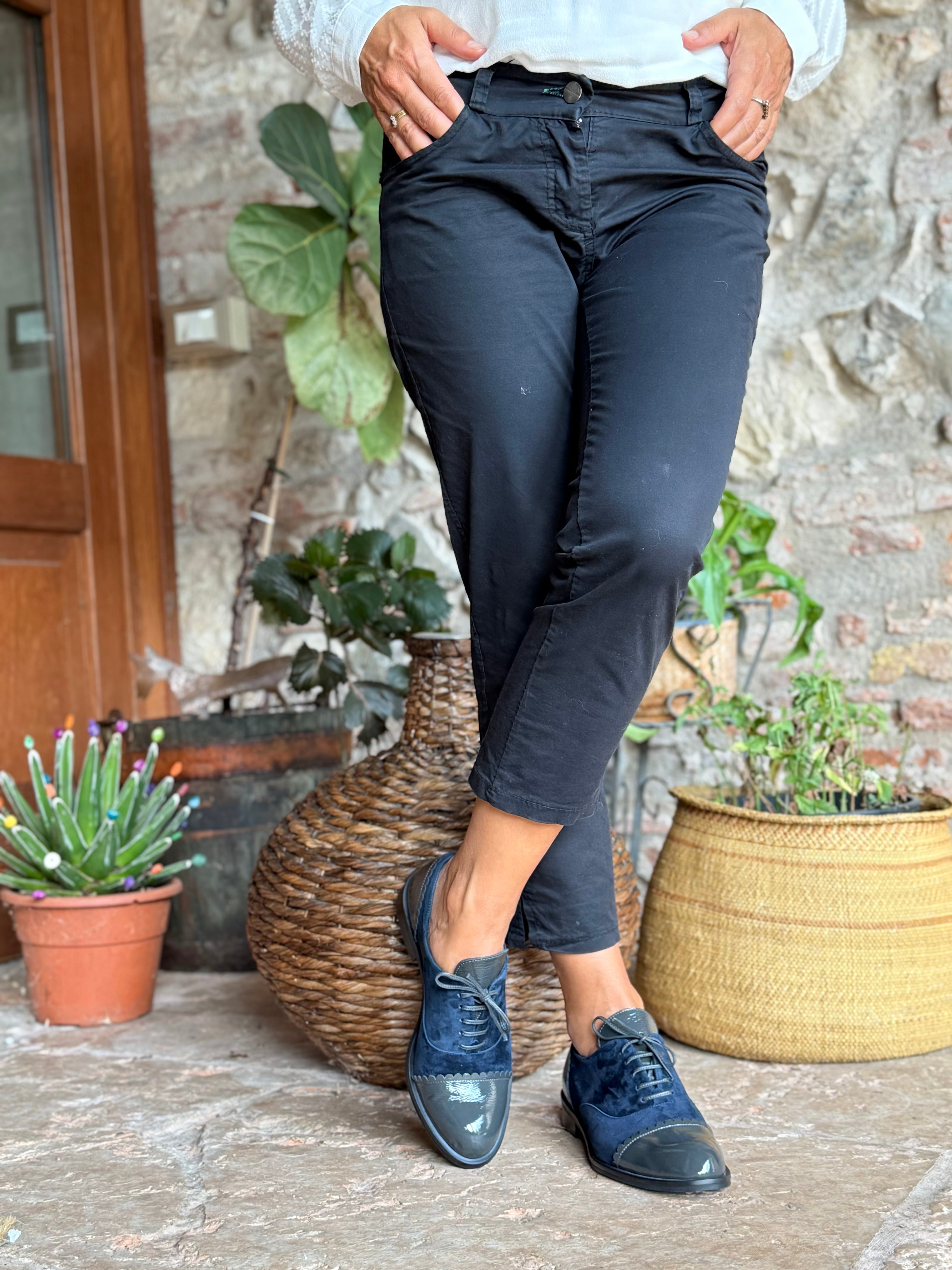 Roger Blue scarpa bassa allacciata in camoscio blu artigianale toscana