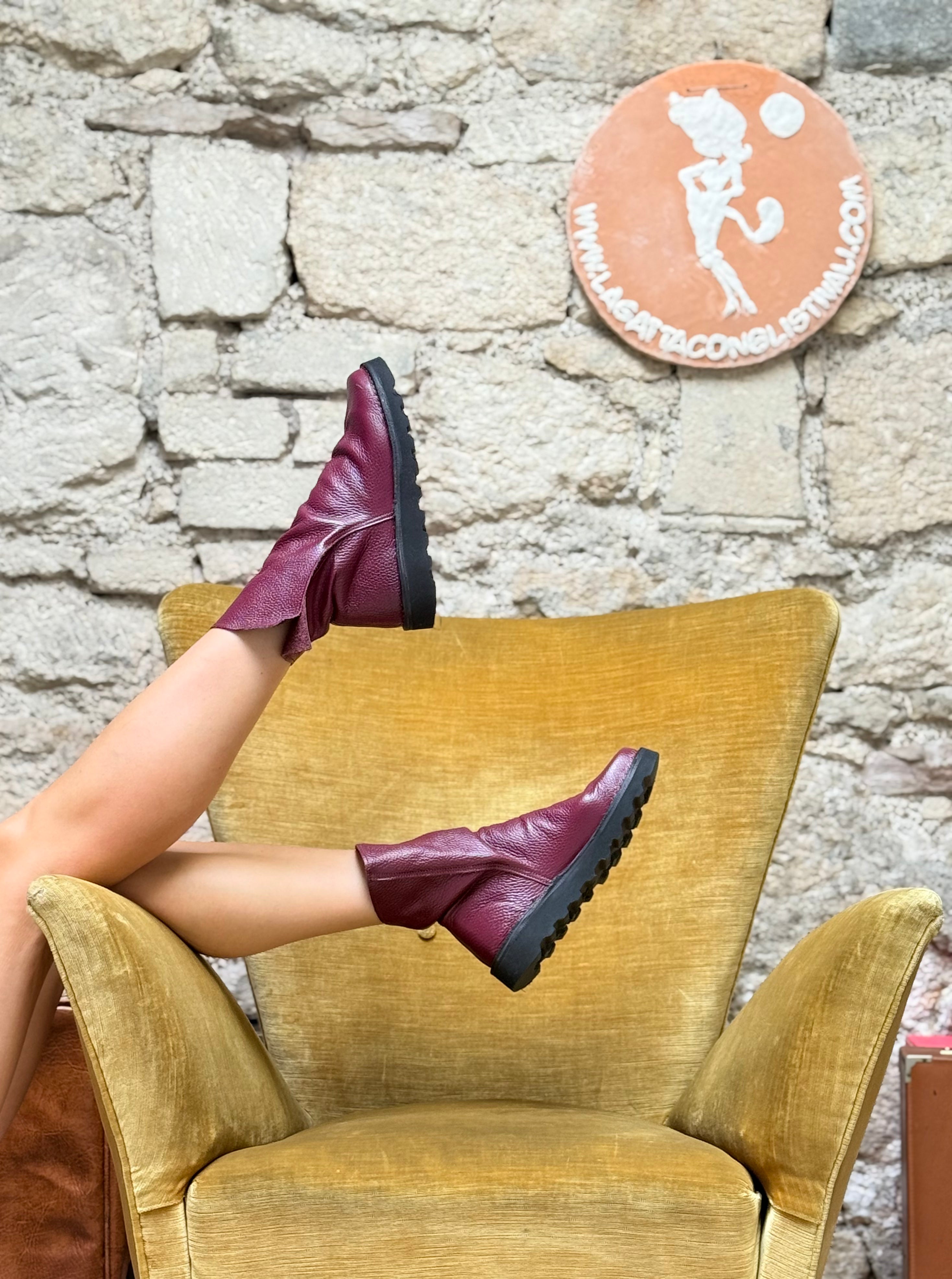 Dobby Bordeaux stivaletto in pelle bordeaux stile peterpan artigianale toscano