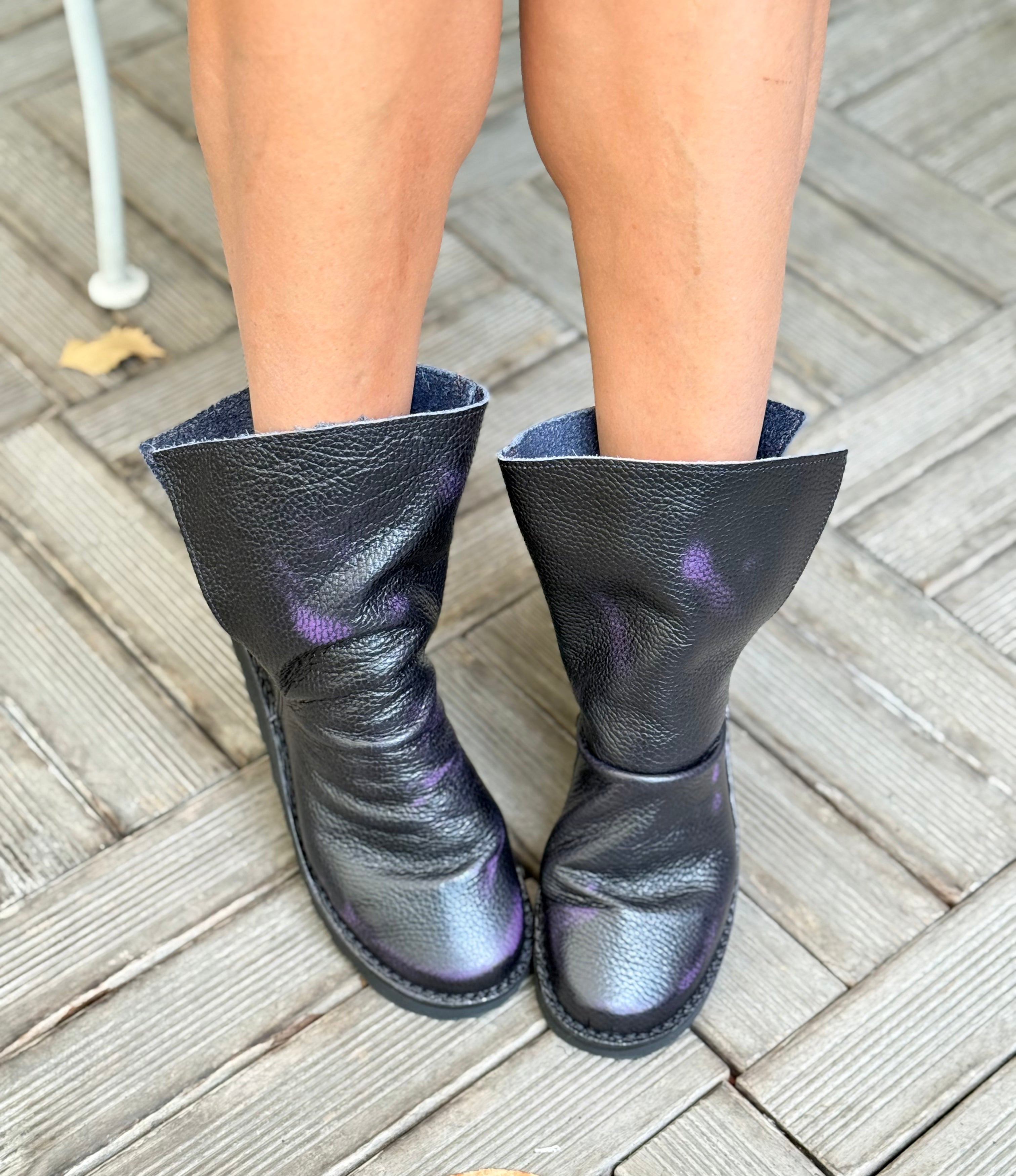 Image of Dobby Purple stivaletto in pelle viola suola vibram stile peterpan artigianale toscano