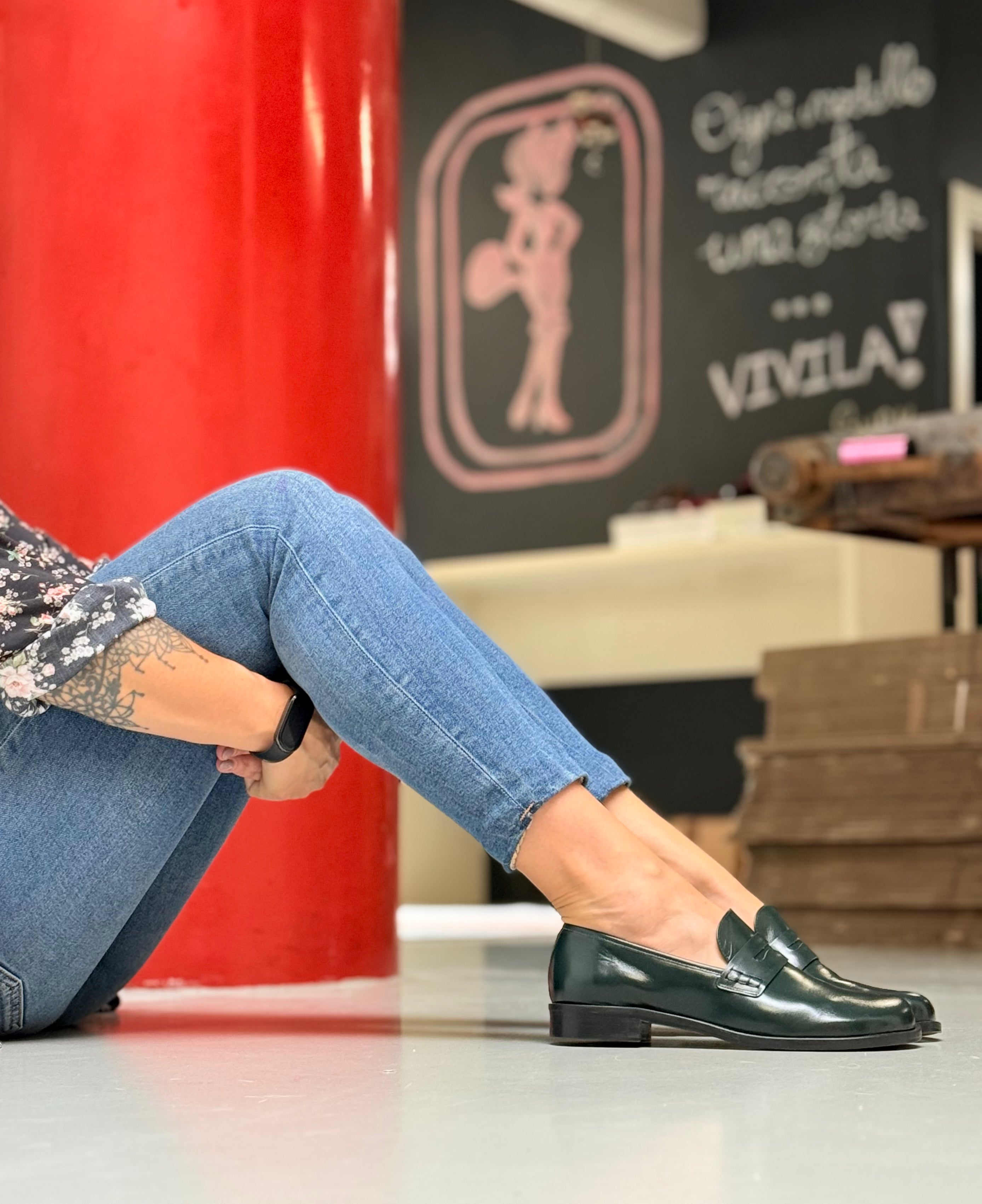 Billy Lichene mocassino in pelle verde dal taglio maschile artigianale Lagattaconglistivali