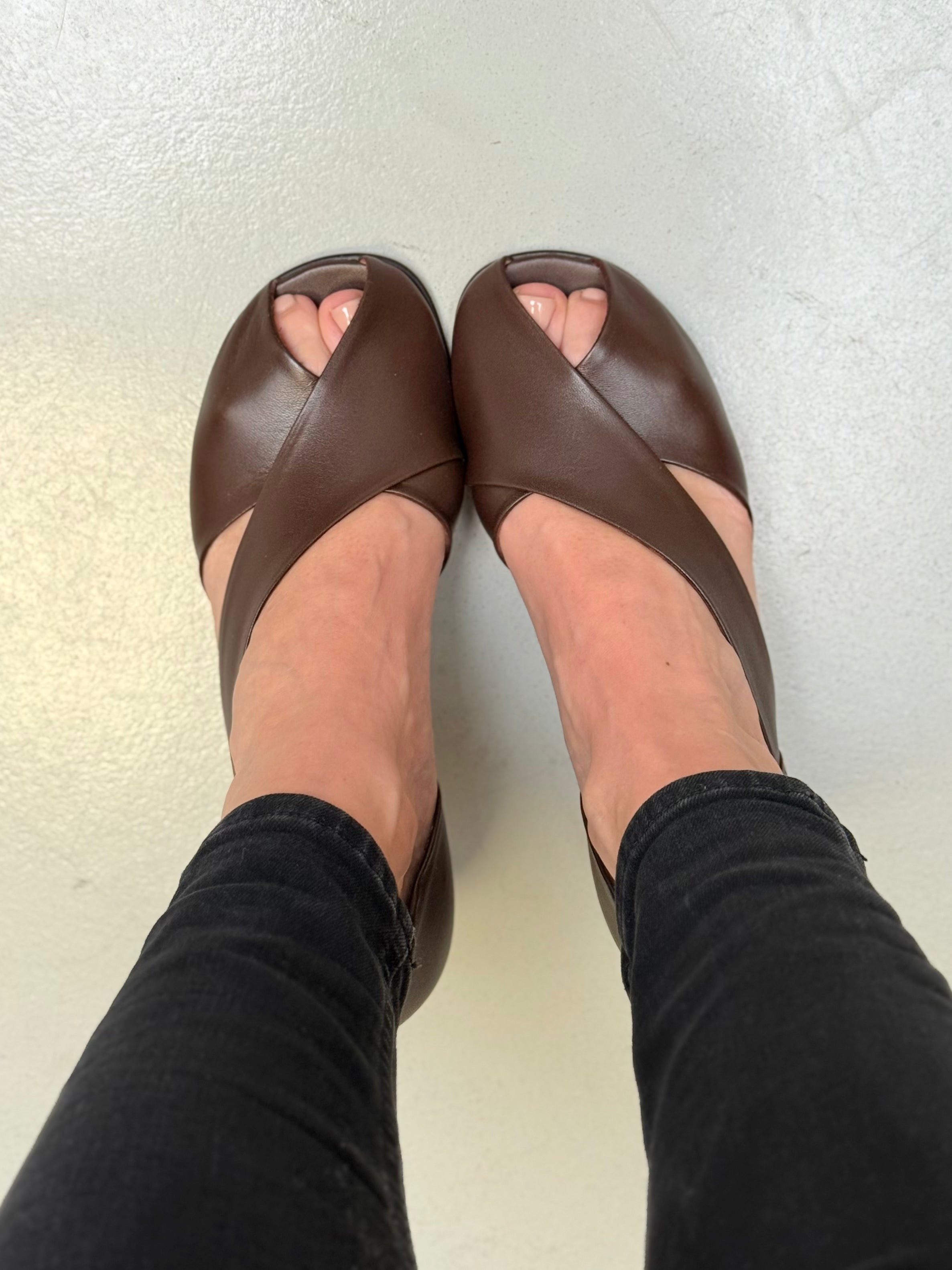 Image of Hoofy Choco sandalo open toe in nappa marrone tacco 6 artigianale marchigiana