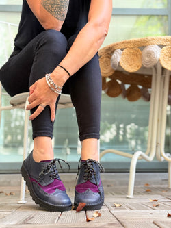Image of Lucignolo Blue scarpa bassa stringata in pelle blue e camoscio uva artigianale toscana