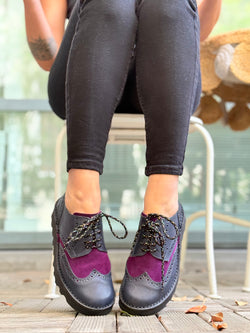 Image of Lucignolo Blue scarpa bassa stringata in pelle blue e camoscio uva artigianale toscana