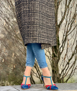 Image of Alika Blue decollete t-bar in pelle blu con cinturino stile vintage artigianale marchigiana