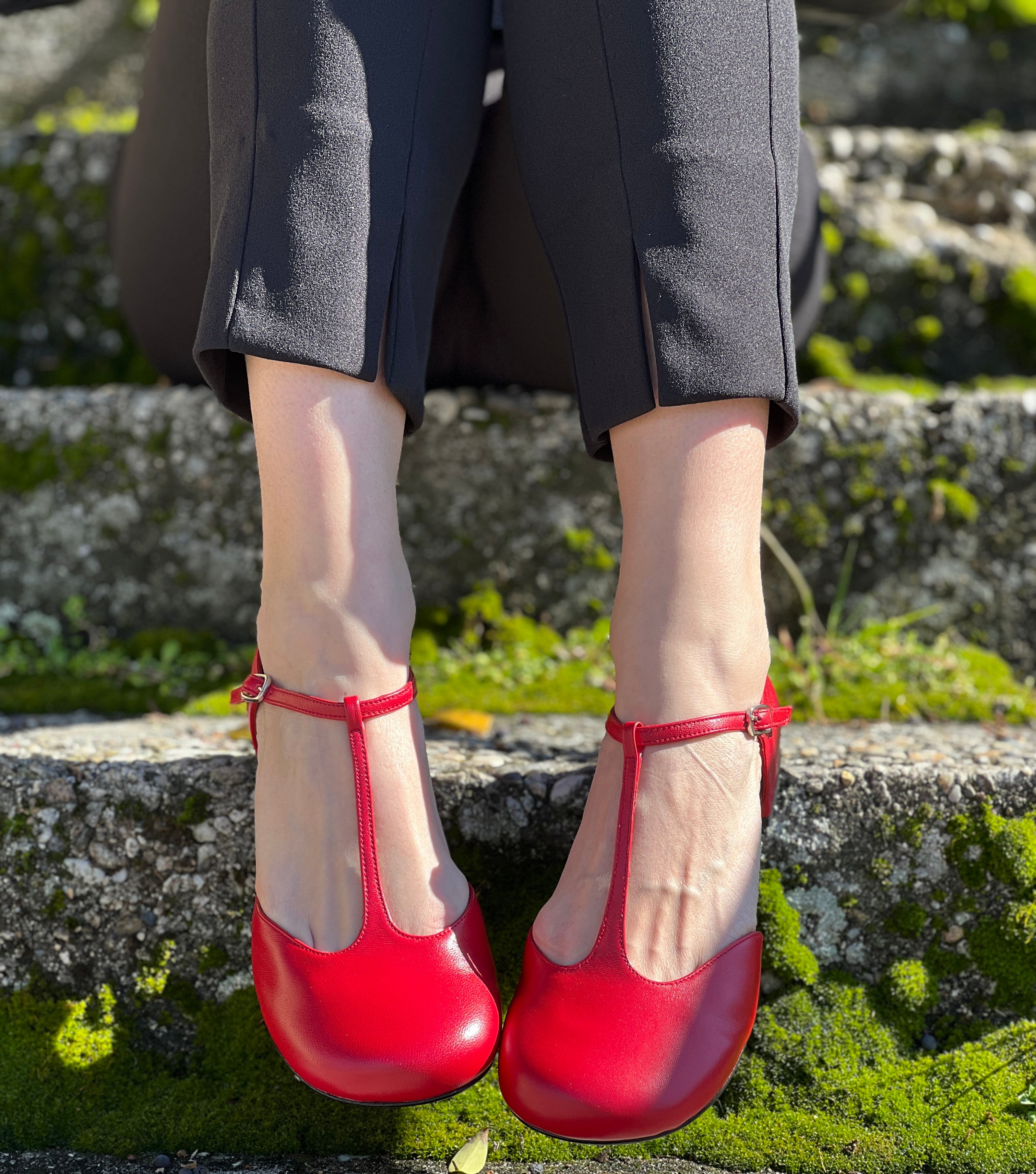Aflac Red scarpa bassa in pelle rossa t-bar lagattaconglistivali